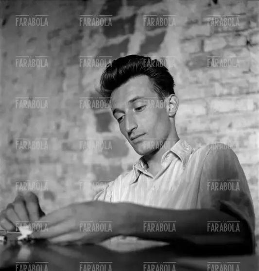 Gianni Rodari, 1946 - Farabola Immagine digitale
