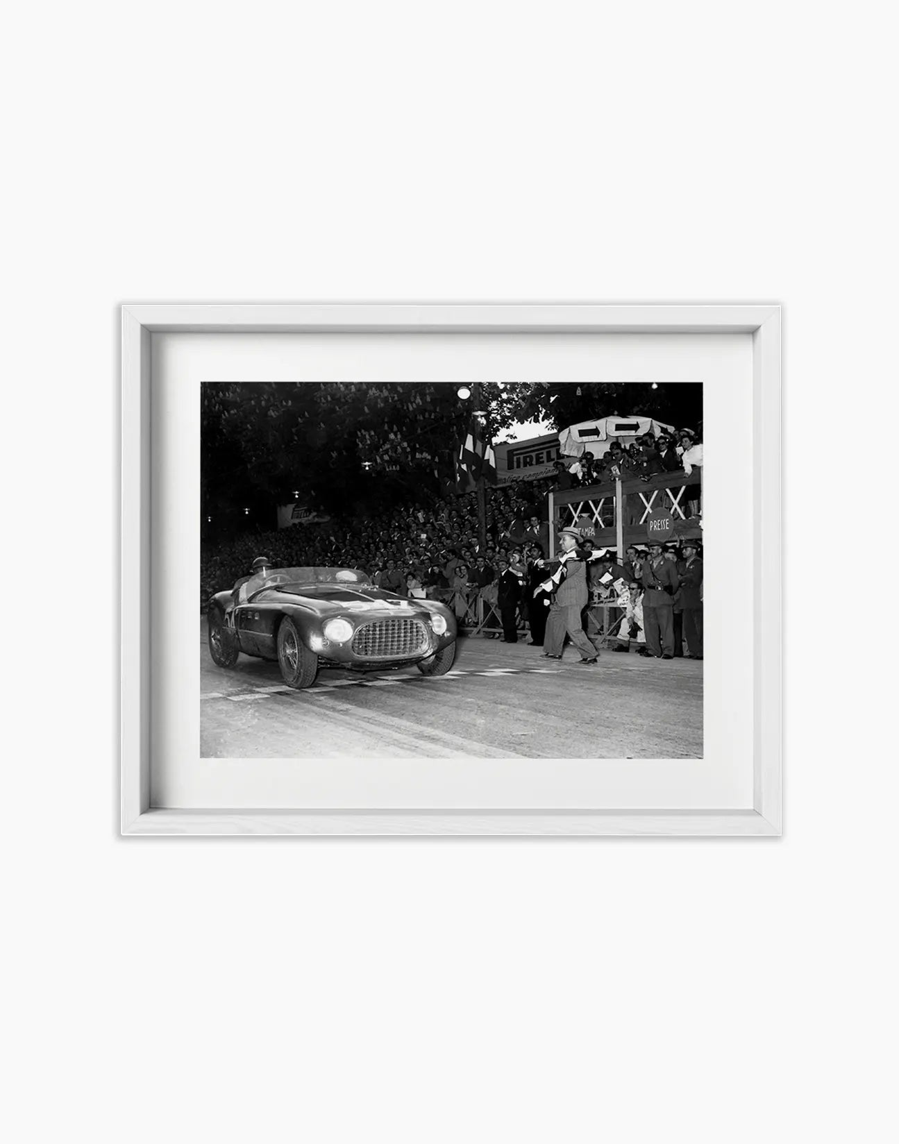 Giannino Marzotto su Ferrari, Mille Miglia 1953 - Farabola Fotografia