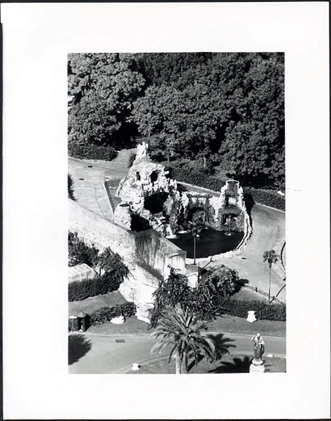 Giardini di Città del Vaticano anni 90 Ft 37716 - Stampa 24x30 cm - Farabola Stampa ai sali d'argento