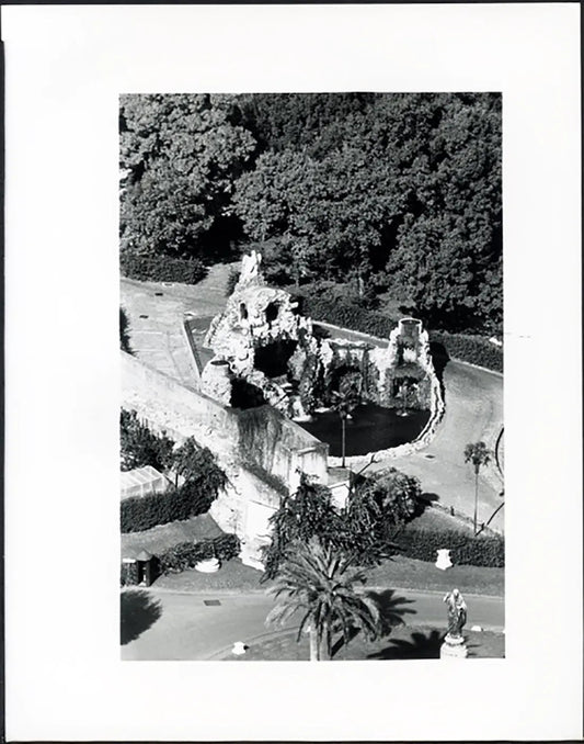 Giardini di Città del Vaticano anni 90 Ft 37716 - Stampa 24x30 cm - Farabola Stampa ai sali d'argento