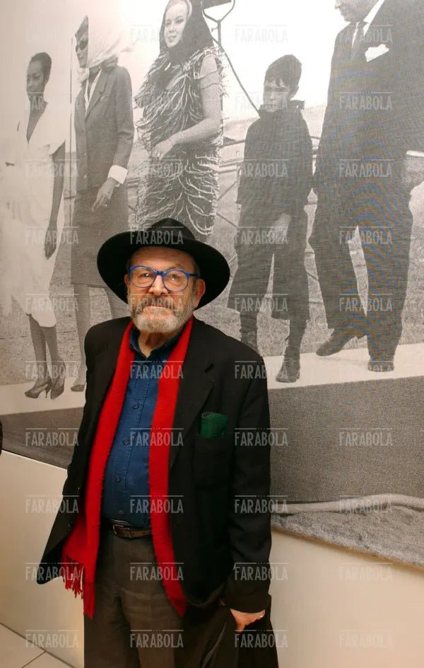 Gideon Bachmann nel museo dedicato a Fellini, 2003 - Farabola Immagine digitale