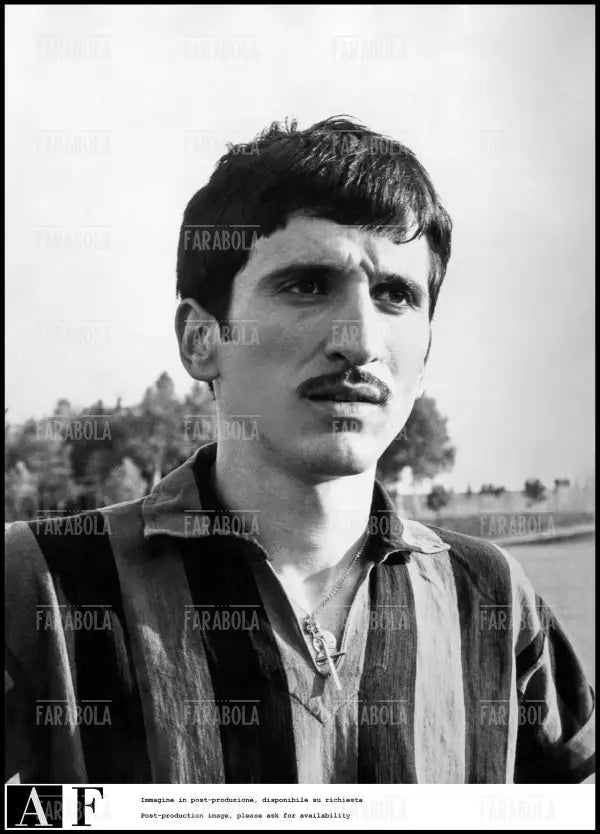 Gigi Meroni al ritiro della nazionale per i Mondiali, Milanello, 1966 - Farabola Immagine digitale