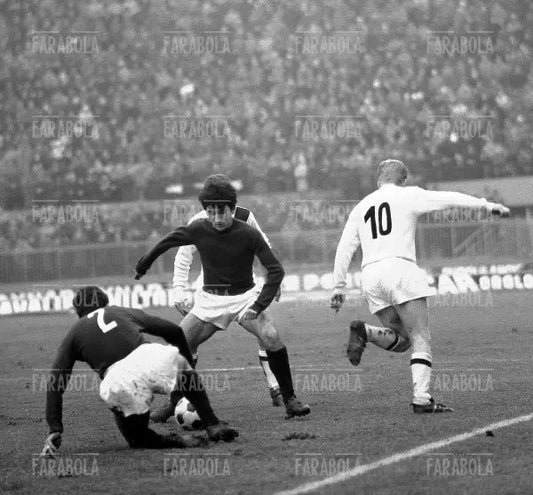 Gigi Meroni, Bologna - Torino, 1965 - Farabola Immagine digitale