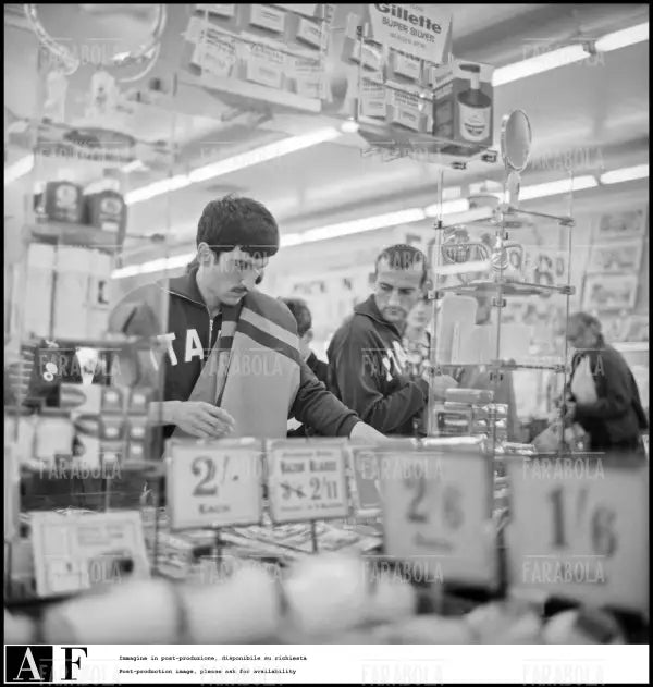 Gigi Meroni e Giovanni Lodetti, Mondiali di calcio in Inghilterra, 1966 - Farabola Immagine digitale
