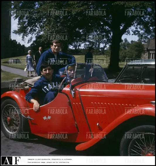 Gigi Meroni, Giacinto Facchetti e Giovanni Lodetti, Mondiali di calcio in Inghilterra, 1966 - Farabola Immagine digitale