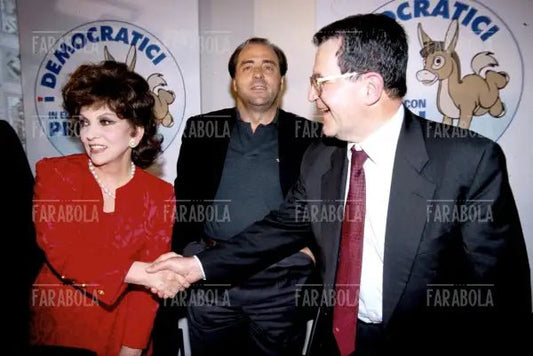 Gina Lollobrigida, Antonio Di Pietro e Romano Prodi, Elezione Europee, 1999 - Farabola Immagine digitale