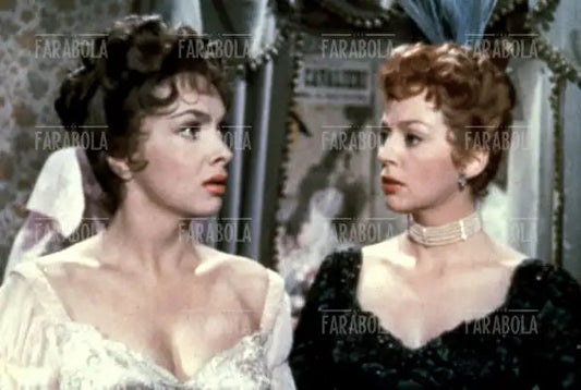 Gina Lollobrigida e Anne Veron nel film La donna più bella del mondo, 1955 - Farabola Immagine digitale