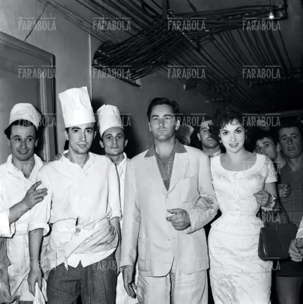 Gina Lollobrigida e il marito Milko Skofic, Festival di Venezia, 1956 - Farabola Immagine digitale