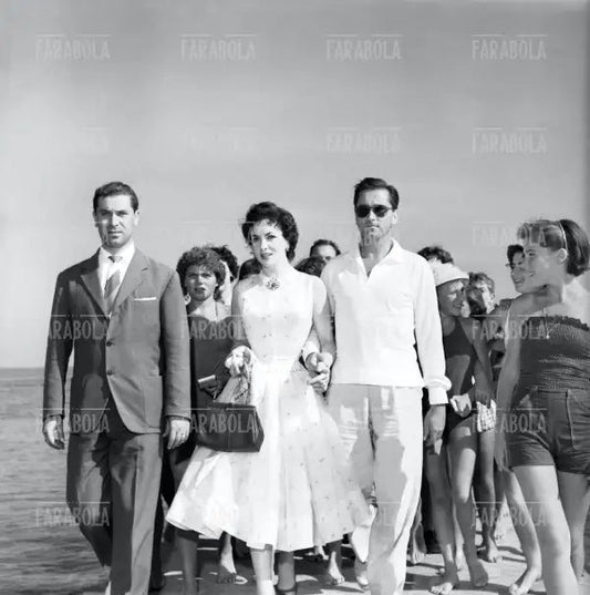 Gina Lollobrigida e Milko Skofic, Festival di Venezia, 1956 - Farabola Immagine digitale