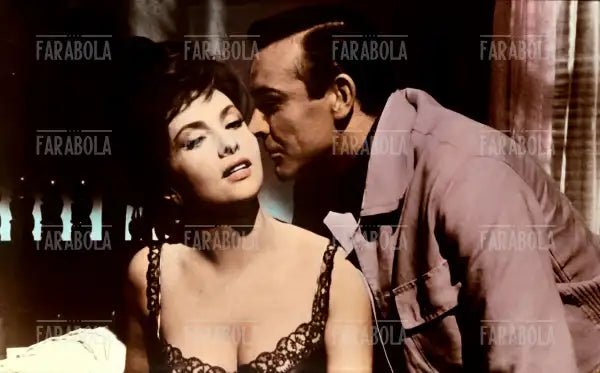 Gina Lollobrigida e Sean Connery nel film La donna di paglia, 1964 - Farabola Immagine digitale