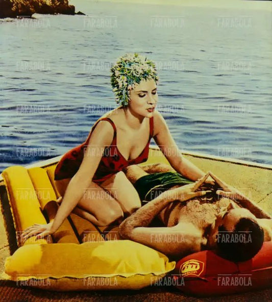 Gina Lollobrigida e Sean Connery nel film La donna di paglia, 1964 - Farabola Immagine digitale