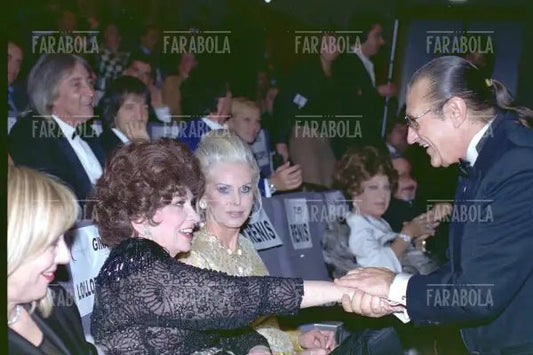 Gina Lollobrigida e Tony Renis, Festival di Montecarlo, 2001 - Farabola Immagine digitale