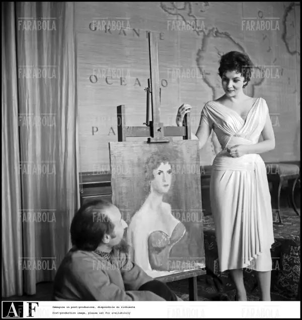 Gina Lollobrigida, Milano, 1955 - Farabola Immagine digitale