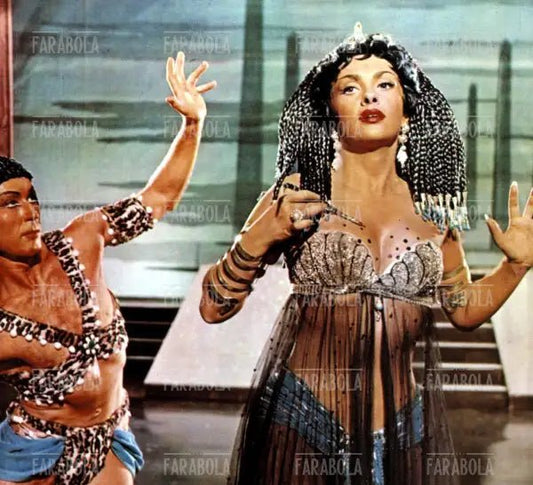 Gina Lollobrigida nel film La donna piu' bella del mondo, 1955 - Farabola Immagine digitale