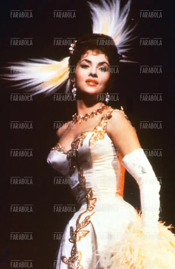 Gina Lollobrigida nel film La donna più bella del mondo, 1955 - Farabola Immagine digitale