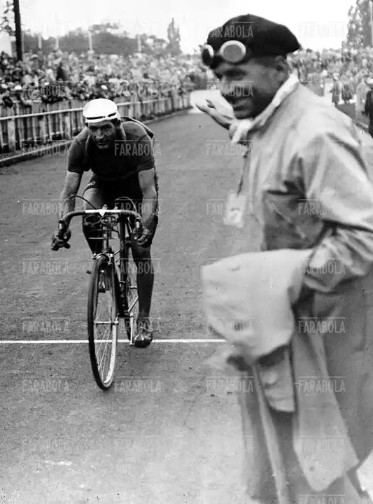 Gino Bartali al Tour de France, 1948 - Farabola Immagine digitale