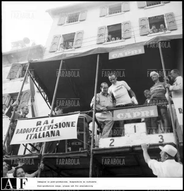 Gino Bartali, allenatore San Pellegrino, Giro d'Italia, 1958 - Farabola Immagine digitale