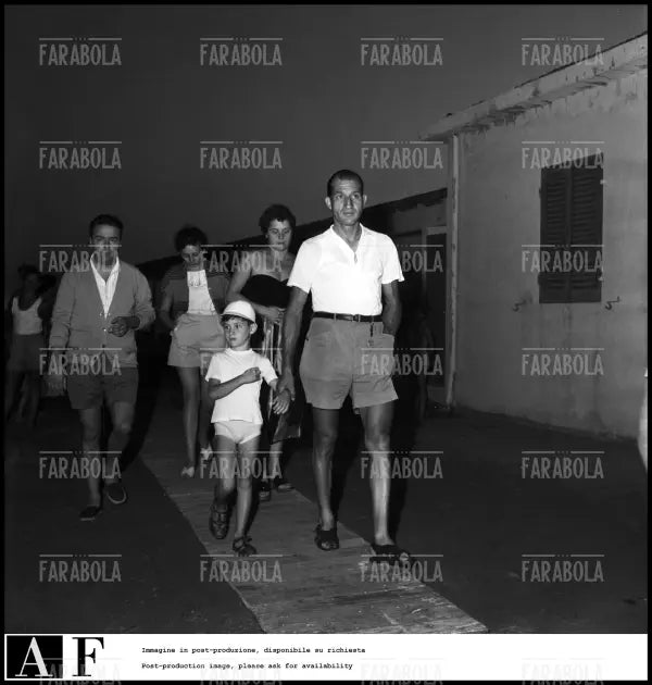 Gino Bartali con la moglie e il figlio, 1952 - Farabola Immagine digitale