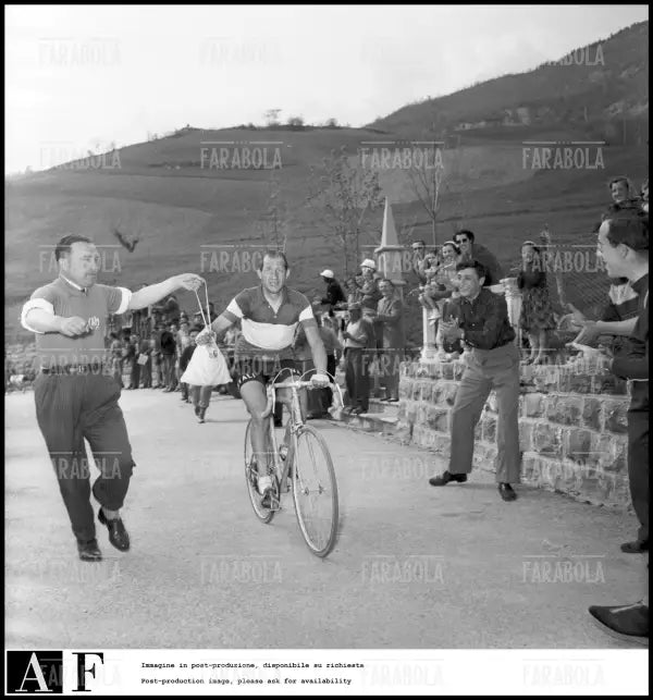 Gino Bartali, giro dell'Emilia, 1953 - Farabola Immagine digitale