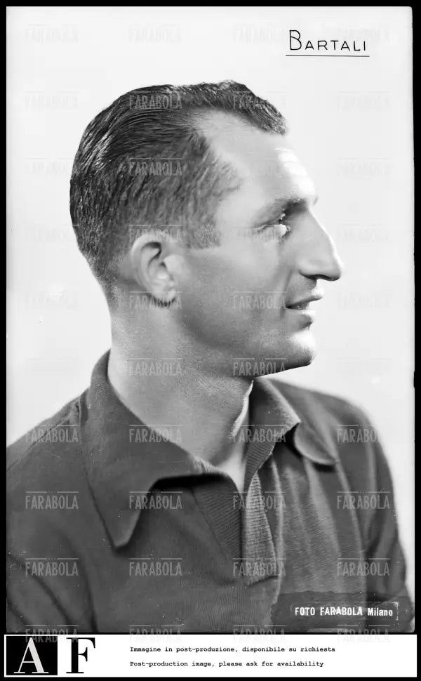 Gino Bartali posa per Farabola, anni 50 - Farabola Immagine digitale