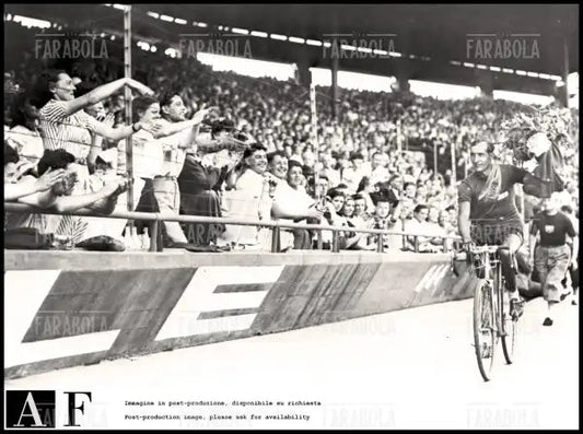 Gino Bartali vince il Tour de France, 1948 - Farabola Immagine digitale