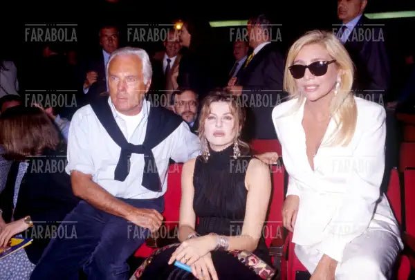 Giorgio Armani, Alba Parietti e Mara Venier, Milano, 1994 - Farabola Immagine digitale