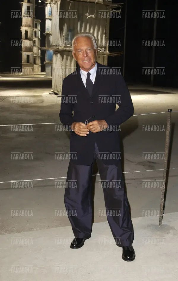 Giorgio Armani alla mostra di Anselm Kiefer, Milano, 2004 - Farabola Immagine digitale