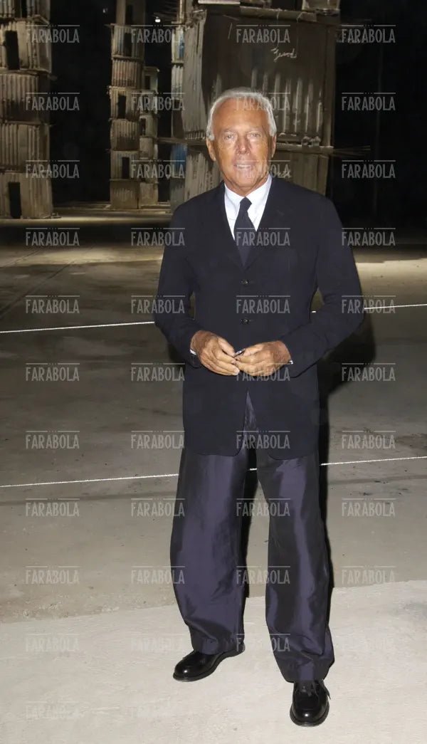 Giorgio Armani alla mostra di Anselm Kiefer, Milano, 2004 - Farabola Immagine digitale