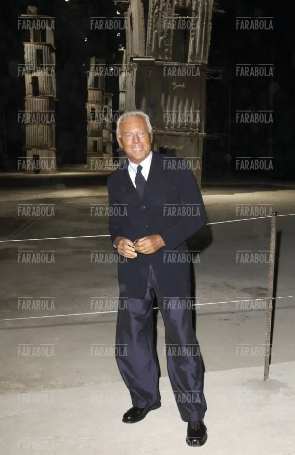 Giorgio Armani alla mostra di Anselm Kiefer, Milano, 2004 - Farabola Immagine digitale