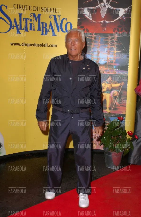 Giorgio Armani alla prima del Cirque du Soleil, Milano, 2004 - Farabola Immagine digitale