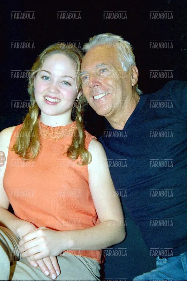Giorgio Armani con Erika Christensen, Milano, 2001 - Farabola Immagine digitale