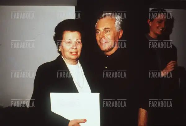 Giorgio Armani con la madre Maria, anni 80 - Farabola Immagine digitale