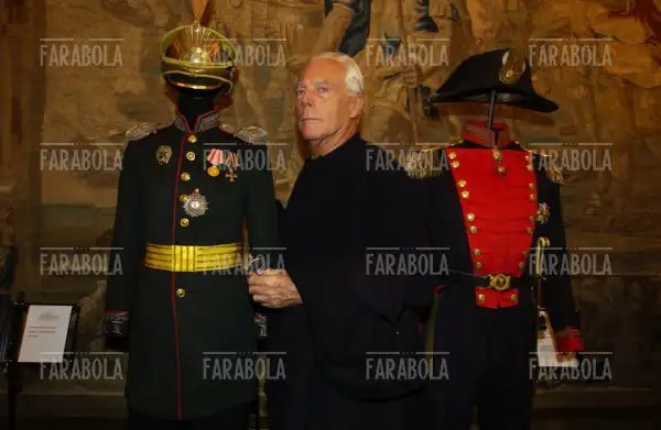 Giorgio Armani, Premio Giornalismo a Franca Sozzani, Milano, 2004 - Farabola Immagine digitale