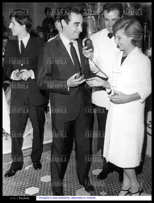 Giorgio Gaber, Achille Millo, Enzo Tortora e Giulia Lazzarini, premio Spotorno, 1964 - Farabola Immagine digitale
