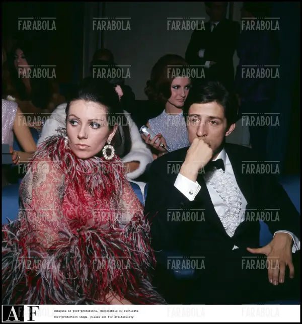 Giorgio Gaber con la moglie Ombretta Colli, Festival di Sanremo, 1967 - Farabola Immagine digitale