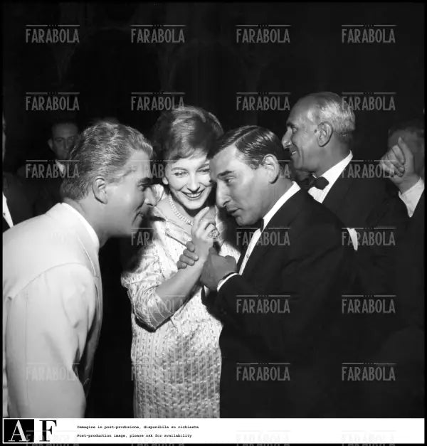 Giorgio Strehler, Valentina Cortese, Renato Rascel e Remigio Paone, 1960 - Farabola Immagine digitale