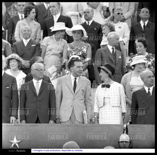 Giovanni Gronchi, Giulio Andreotti e Carla Bissatini, Olimpiadi di Roma, 1960 - Farabola Immagine digitale