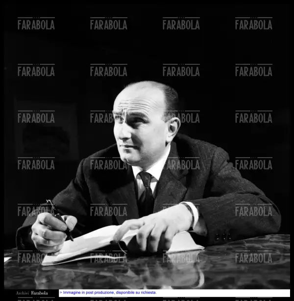 Giovanni Testori, Convegno degli Scrittori, Milano, 1962 - Farabola Immagine digitale