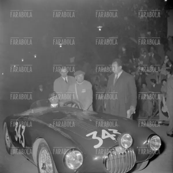Giulio Cabianca su Osca 1500 cc, Mille Miglia, 1954 - Farabola Immagine digitale
