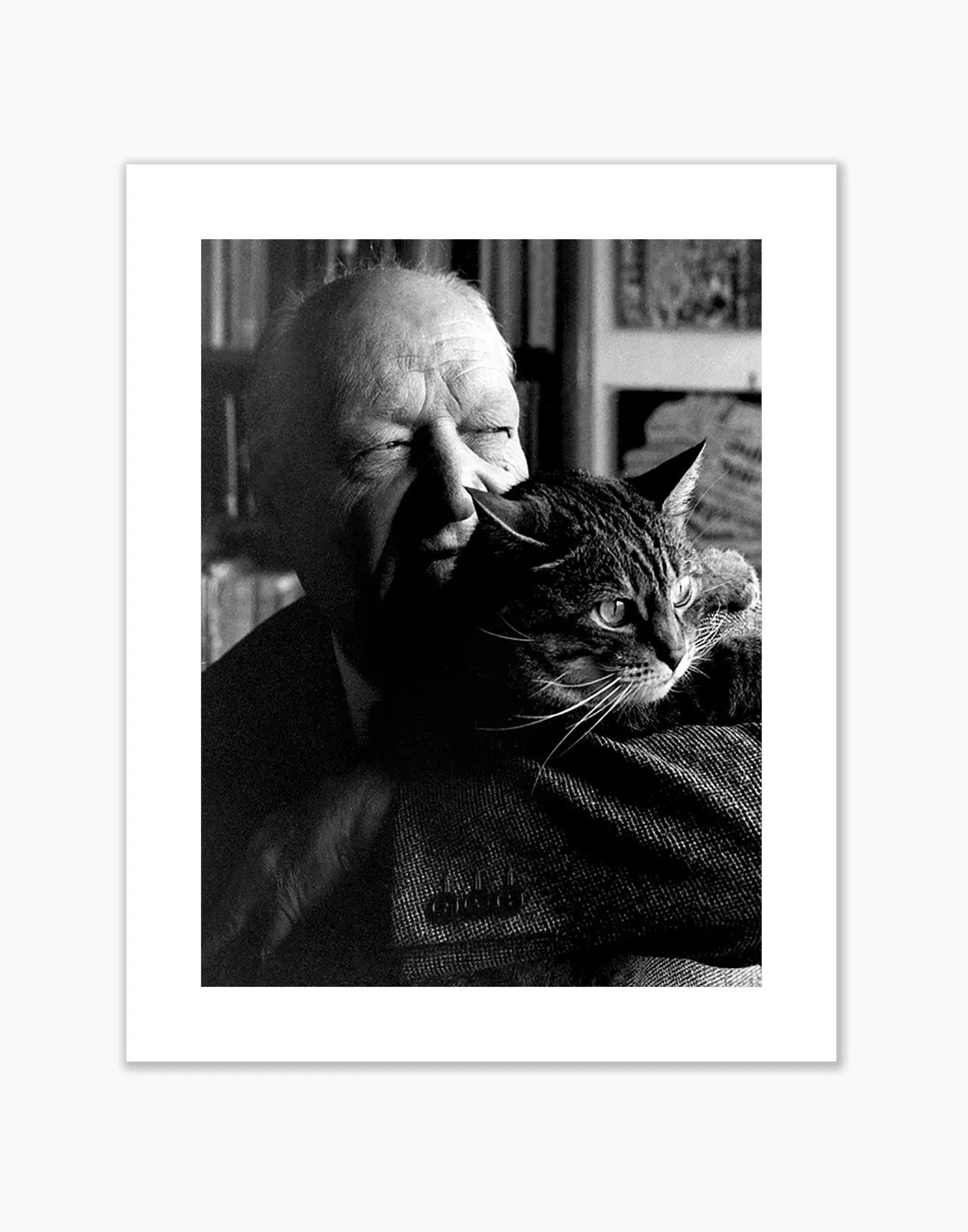 Giuseppe Ungaretti e il suo gatto, 1963 - Farabola Fotografia