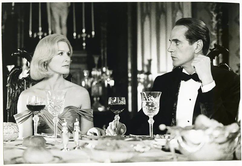Glenn Glose e Jeremy Irons Il mistero... Ft 37295 - Stampa 24x18 cm - Farabola Stampa ai sali d'argento (anni 90)