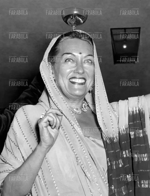 Gloria Swanson a una festa mondana, Venezia, 1954 - Farabola Immagine digitale