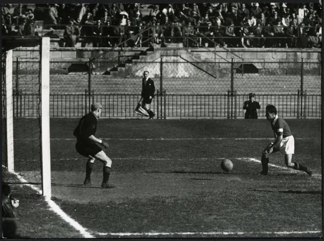 Gol annullato di Carapellese Torino 1952 Ft 4120 - Stampa 24x18 cm - Farabola Stampa ai sali d'argento