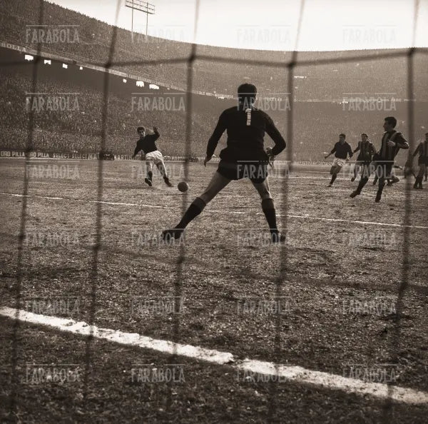 Gol di Gianni Rivera, Milan vs Inter, 1964 - Farabola Immagine digitale