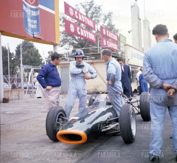 Graham Grill su Brm, Gp di Monza, 1962 - Farabola Immagine digitale