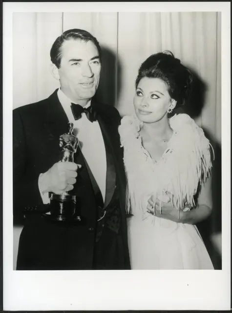 Gregory Peck Sophia Loren Oscar 1963 Ft 35902 - Stampa 24x18 cm - Farabola breadcrumbs : fotografie - vintage; foto - vintage - cinema