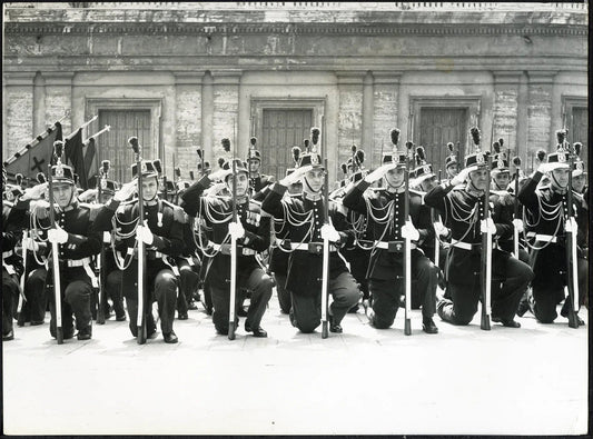 Guardia d'Onore Paolina anni 60 Ft 4862 - Stampa 24x18 cm - Farabola Stampa ai sali d'argento