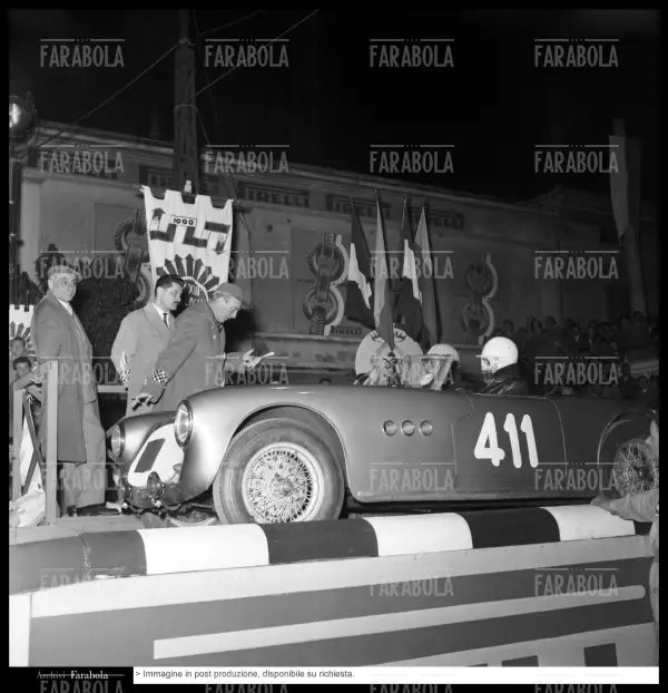 Guido B. Guidotti e Alessandro Zocchi Ramazzi su Guitin Special, Mille Miglia, 1956 - Farabola Immagine digitale