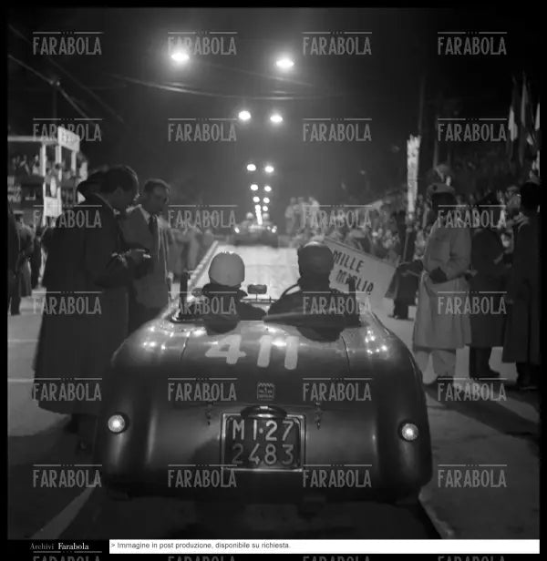 Guido B. Guidotti e Alessandro Zocchi Ramazzi su Guitin Special, Mille Miglia, 1956 - Farabola Immagine digitale