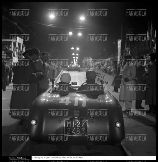 Guido B. Guidotti e Alessandro Zocchi Ramazzi su Guitin Special, Mille Miglia, 1956 - Farabola Immagine digitale
